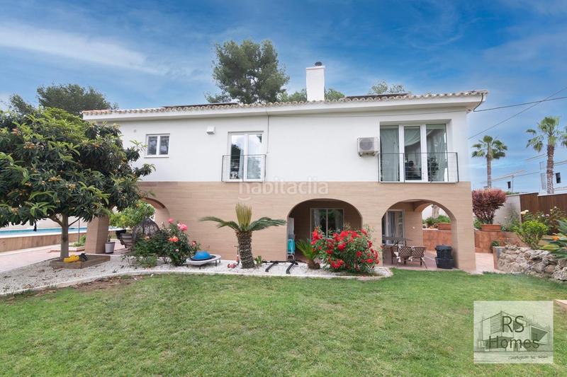 Foto a99811ec-cde9-438e-ae99-2cdbde28dffa. Xalet amb calefacció aparcament piscina a Entrepinos Eliana (l´)