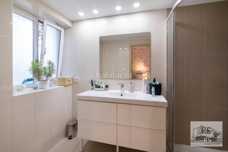 Foto aa86df01-efaa-4873-8f77-d69a155eb655. Xalet amb calefacció aparcament piscina a Entrepinos Eliana (l´)