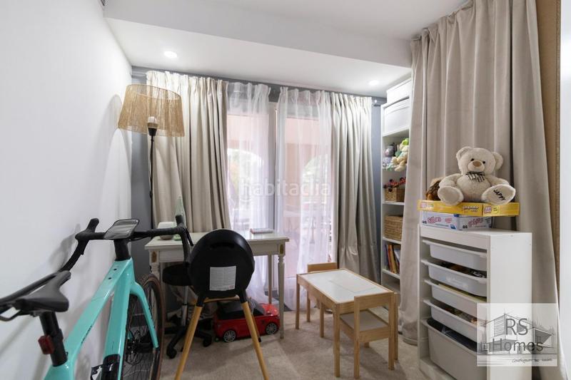 Foto d89d6a90-6656-4d61-8682-257a0f9e328c. Xalet amb calefacció aparcament piscina a Entrepinos Eliana (l´)