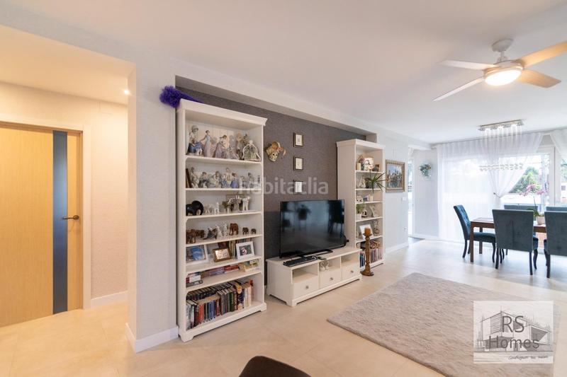 Foto e68b8074-bc48-404f-ba8b-5d2b5df4ba04. Xalet amb calefacció aparcament piscina a Entrepinos Eliana (l´)