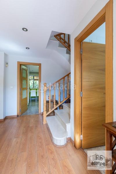 Foto ae5e98ee-b6b6-455e-bae3-70fa9d0e6615. Casa bifamiliare con riscaldamento parcheggio piscina in Bétera