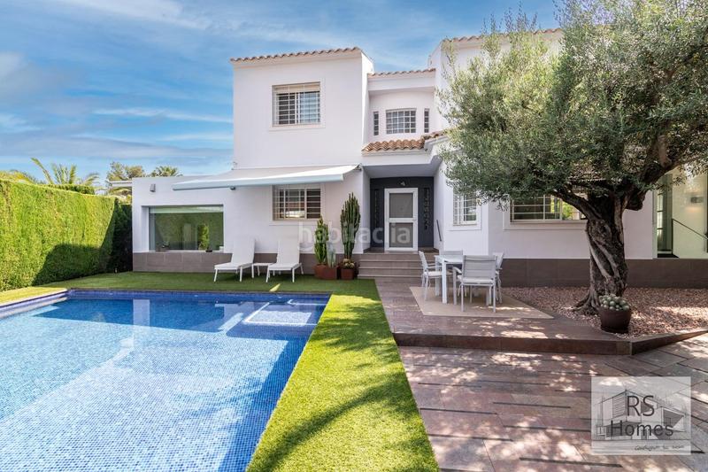 Foto de17cd6e-b5fb-4e58-9a41-b55ee568c3a5. Chalet con parcheggio in El Carme-Sant Agustí-Bonavista Eliana (l´)