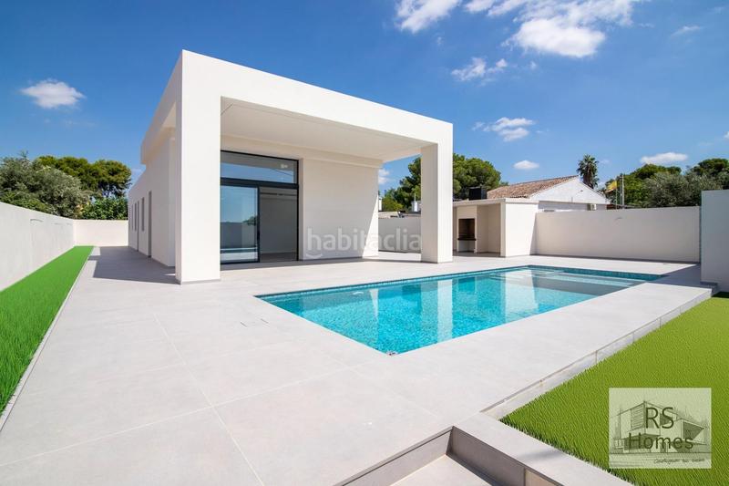 Foto 1e509f7e-b2e2-4974-bee5-bf4765ba4d3d. Chalet avec parking piscine dans La Conarda Pobla de Vallbona (la)