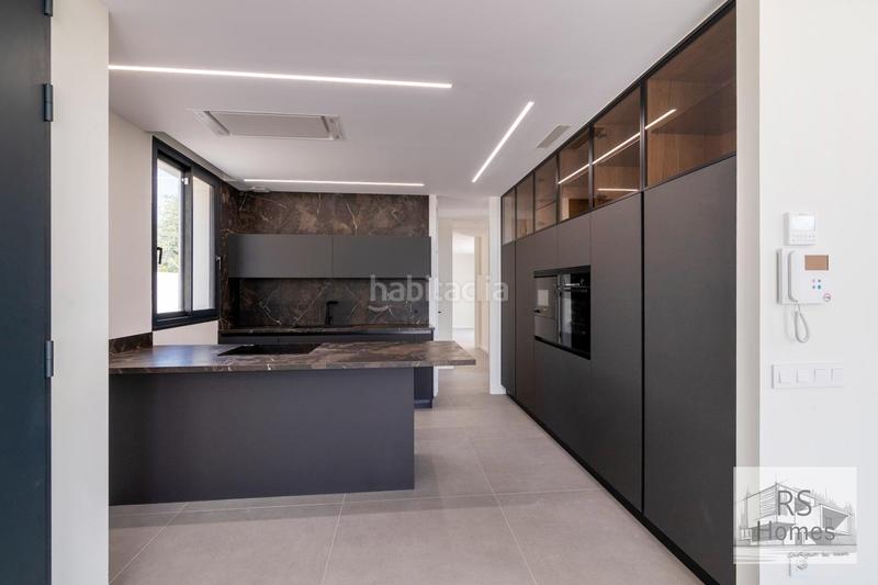 Foto 3e9e21af-a249-4042-9fd0-948bfc87f322. Chalet avec parking piscine dans La Conarda Pobla de Vallbona (la)