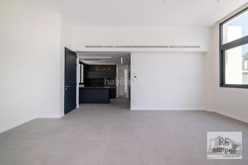 Foto 53e28c85-cd72-4d0b-b4a3-8bce1d4d7c3c. Chalet avec parking piscine dans La Conarda Pobla de Vallbona (la)