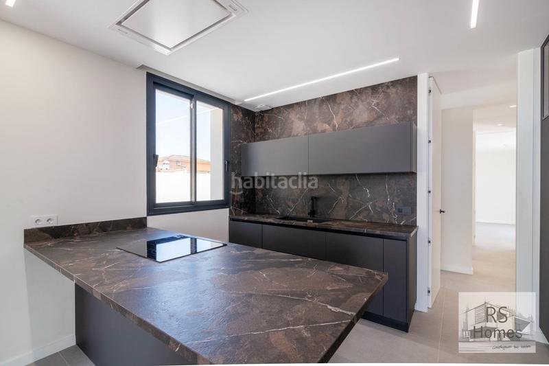 Foto dc8397de-2465-4c85-92ba-8c14bcbb3ca9. Chalet avec parking piscine dans La Conarda Pobla de Vallbona (la)