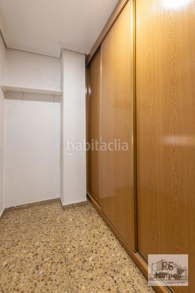Foto 0c1a60fb-5e07-4b3e-bbea-f28997c71604. Pis a Núcleo Urbano Pobla de Vallbona (la)