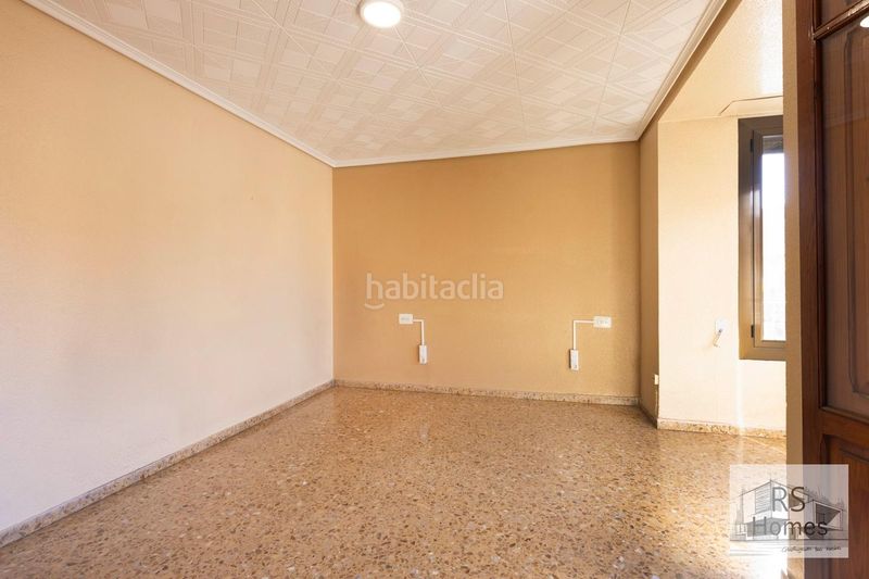 Foto 38b14517-1241-4c75-b9b9-246cd7dcac8a. Pis a Núcleo Urbano Pobla de Vallbona (la)
