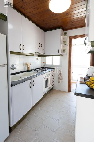 Foto 5bc8267a-ff5e-4a7e-b9fa-c8c81810f988. Pis a Pueblo Eliana (l´)