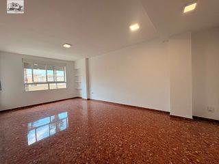 Etagenwohnung  Calle cura vicario camarena 6c. Amplio piso en la pobla