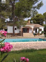 Lloguer Xalet a Montepilar. Acogedor chalet en l eliana