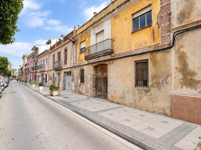Foto a3cfa812-1428-4c41-98cf-b61689c3600d. Masía en calle ob cervera 47 casa de pueblo con 196 m2 de parcela en el casco antiguo de la pobla de vallbona en Pobla de Vallbona (la)