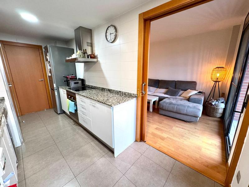 Foto 0794a9f6-d6ea-44ff-be78-9ee90286fd64. Pis amb aparcament a Font Pudenta Montcada i Reixac