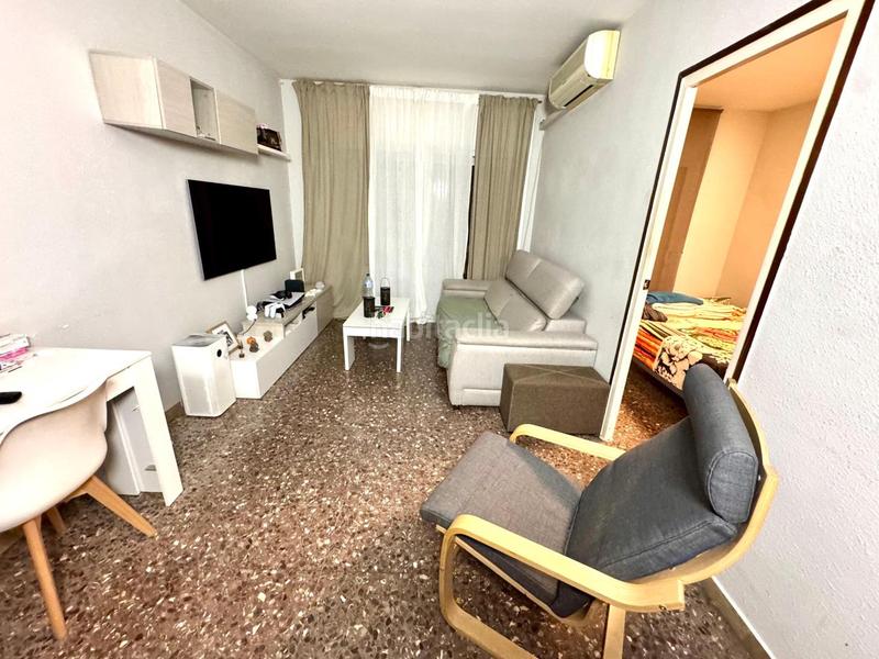 Foto 70b5fe23-313c-46c7-8fbf-b5057f0c1563. Piso oportunidad en Prosperitat Barcelona