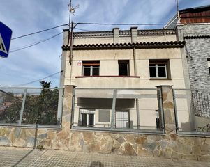 House in Font Pudenta. Casa en font pudenta ideal para 2 familias