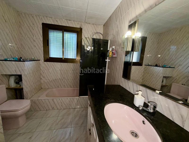 Foto 8627f56b-b02f-4439-8680-86ff459408b6. Casa amb calefacció aparcament piscina a Santa Maria-Terra Nostra Montcada i Reixac