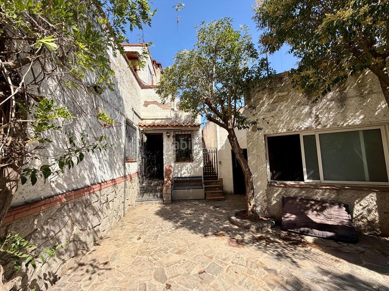 Foto cee47049-c940-4bb2-a3af-c76f14d8c026. Casa amb calefacció aparcament piscina a Santa Maria-Terra Nostra Montcada i Reixac