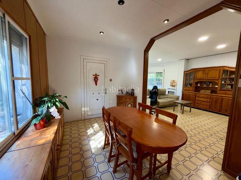 Foto cf7cfd33-d4bd-4190-89b4-032940eb8deb. Casa amb calefacció aparcament piscina a Santa Maria-Terra Nostra Montcada i Reixac