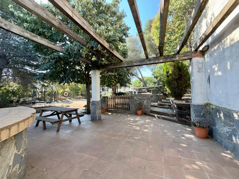 Foto ff6217e6-5d6c-41d1-88fc-47b85e844bff. Casa amb calefacció aparcament piscina a Santa Maria-Terra Nostra Montcada i Reixac