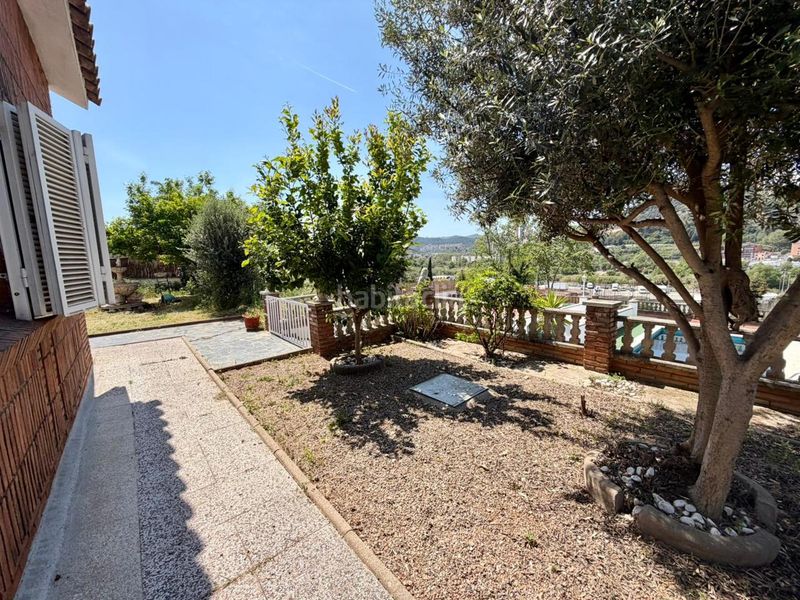 Foto 1005307c-2aa6-4b88-99c6-d6d22e160d15. Casa amb calefacció aparcament piscina a Reixac - Vallensana Baixa Montcada i Reixac