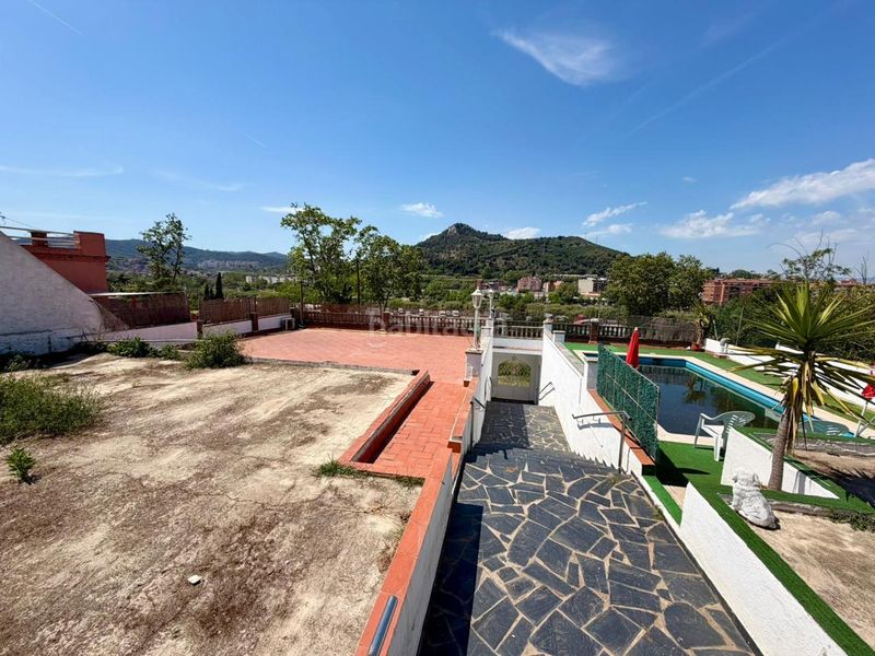 Foto 4c2e8809-233c-458e-996f-c8c354a9c1e8. Casa amb calefacció aparcament piscina a Reixac - Vallensana Baixa Montcada i Reixac