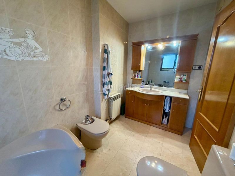 Foto f4228846-1d53-4a21-907d-540f804496d2. Casa amb calefacció aparcament piscina a Reixac - Vallensana Baixa Montcada i Reixac