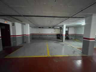 Car parking  Carrer de calderón de la barca