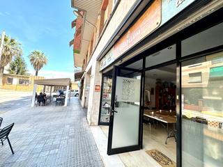 Local commercial  Carrer bonavista. Local en venta en el centro de montcada