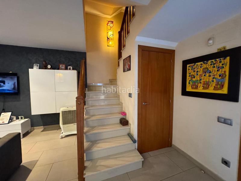Foto f46f7b1c-ea26-4217-8273-1fee047df5a0. Casa amb calefacció aparcament a Santa Maria-Terra Nostra Montcada i Reixac