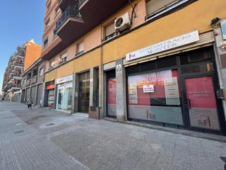Local commercial  Carrer bonavista. Local en venta en el centro de montcada de 94mt