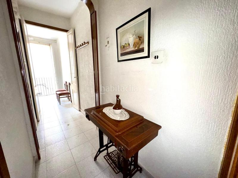 Foto 09df20b8-a074-44d8-8ac2-837304b88bfb. Casa adosada casa en venta a reformar en Barri del Centre Terrassa