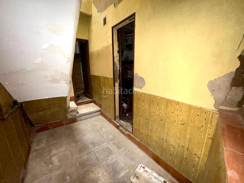Foto 224b7e71-19f2-4028-ae12-b605f78b78dd. Casa adosada casa en venta a reformar en Barri del Centre Terrassa