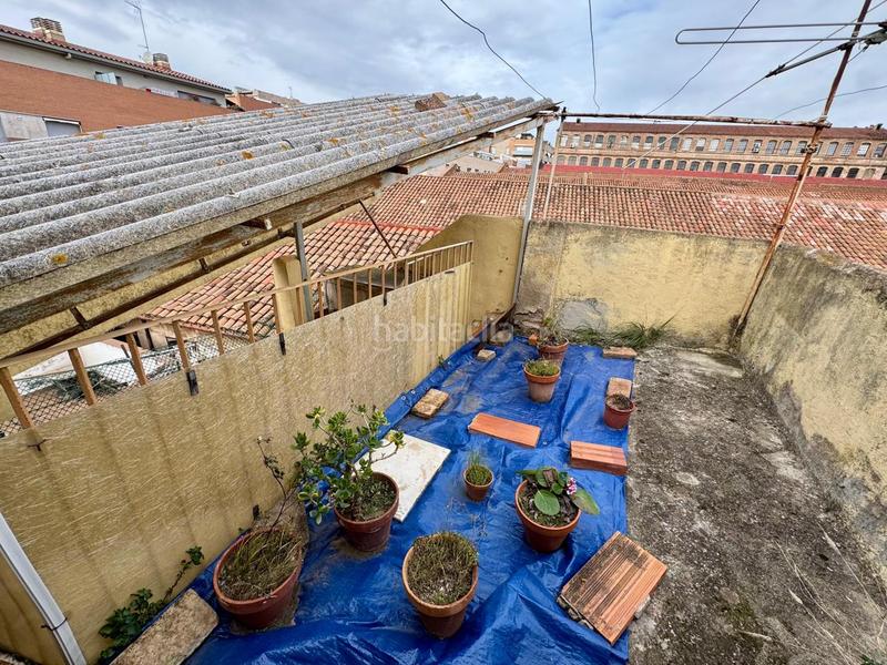 Foto cdc1b2f7-60fe-4797-9482-d813793b128d. Casa adosada casa en venta a reformar en Barri del Centre Terrassa