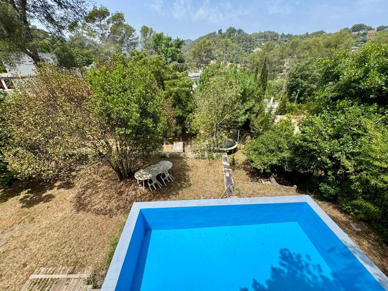 Foto 0137a156-daa4-498f-89cd-88c1bc80de53. Casa magnífica casa en venta en Torrelles de Llobregat