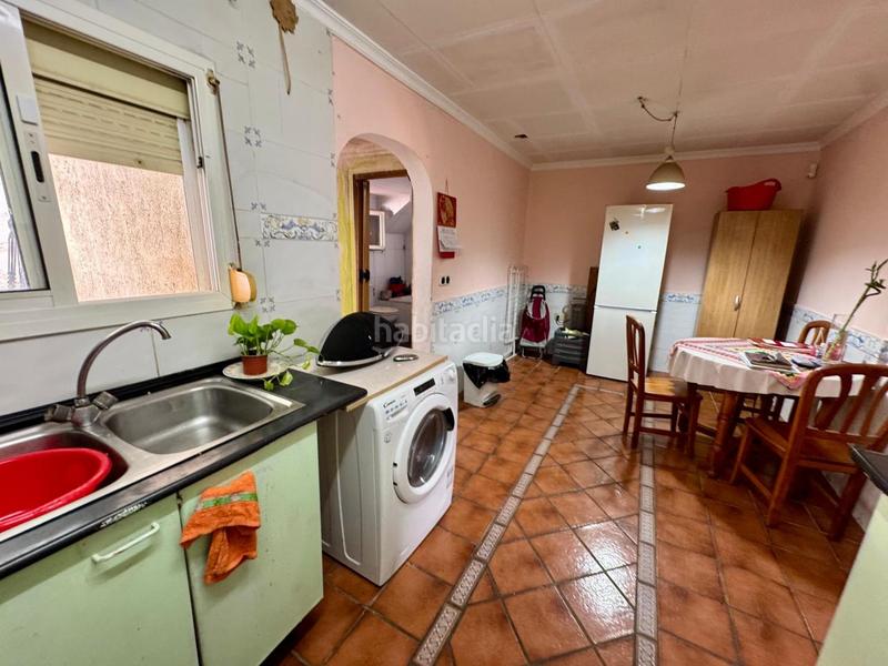 Foto 43cd5999-eddd-40f3-b086-90f7020a5a0e. Casa  en venta en la zona de montcada bifurcación en Montcada i Reixac