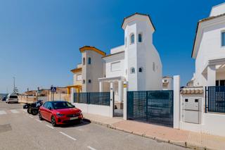 Casa en San Fulgencio. Nuevo!!!!! modernas viviendas en venta en la urbanizacin la mar