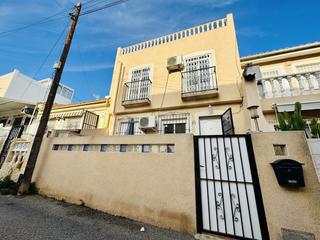 Maison jumelée à San Fulgencio. Bonita casa adosada con vistas al mar desde el solarium!!!descub