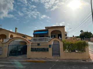 Casa a San Fulgencio. Hermosa casa independiente en urb marina!!!!!!!! tenemos el plac