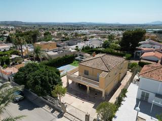 Casa a San Fulgencio. Venta de casa independiente en la marina, san fulgenciocaracterã