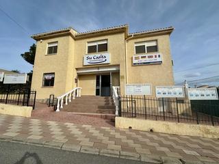 Casa en San Fulgencio. Espaciosa villa denbsp 6nbsp dormitorios ynbsp 2nbsp baos con v