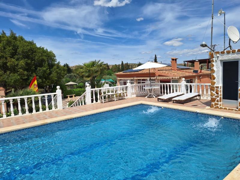 Foto 310118a7-2480-4837-856e-befc7b761969. Casa con piscina in Jubalcoi Elche / Elx