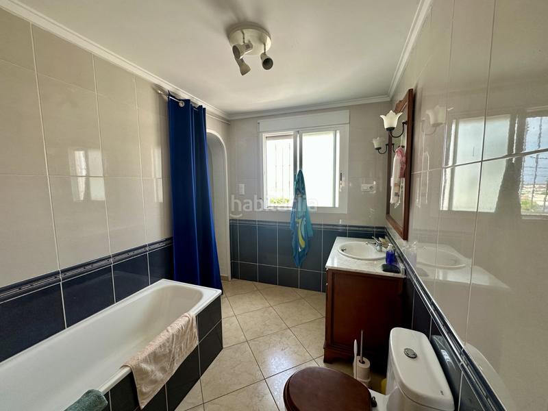 Foto 2322a111-d323-4e10-a8a1-e00b71516a66. Casa fantastico chalet independiente con piscina privada en la urb. la marina!!!!!se ofrece a la venta magnãfica vivienda unifamiliar d en San Fulgencio
