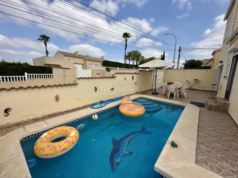 Foto c49883a1-dfe6-4f3d-8c66-4ea0545a2fb9. Casa fantastico chalet independiente con piscina privada en la urb. la marina!!!!!se ofrece a la venta magnãfica vivienda unifamiliar d en San Fulgencio