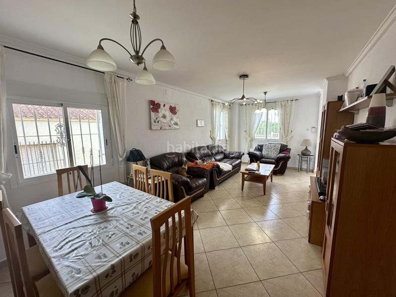 Foto cbe0a3ec-f7ae-45f6-bd9d-0dbc9a3c9e15. Casa fantastico chalet independiente con piscina privada en la urb. la marina!!!!!se ofrece a la venta magnãfica vivienda unifamiliar d en San Fulgencio