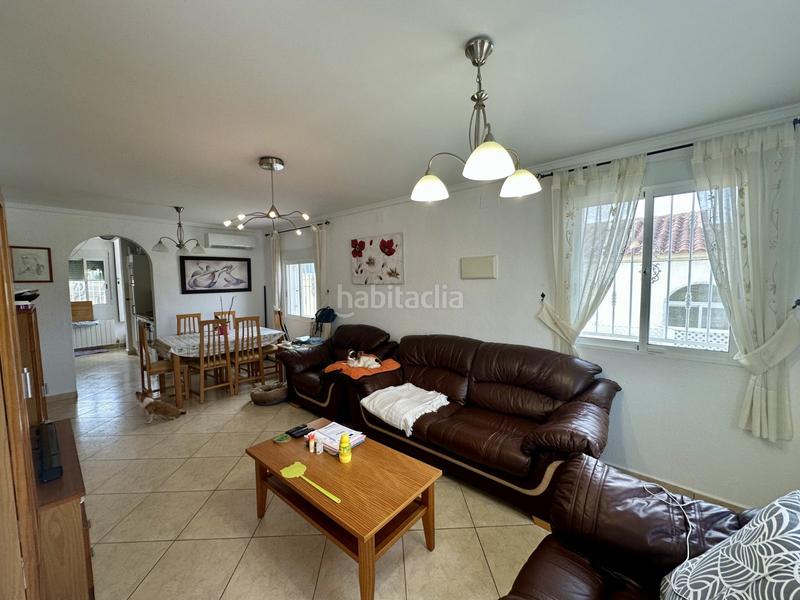 Foto d50e77a5-fda3-4389-a82a-75bef22e4373. Casa fantastico chalet independiente con piscina privada en la urb. la marina!!!!!se ofrece a la venta magnãfica vivienda unifamiliar d en San Fulgencio