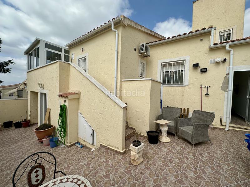 Foto ed3cea62-bb68-43d4-b346-f6a8864c88d3. Casa fantastico chalet independiente con piscina privada en la urb. la marina!!!!!se ofrece a la venta magnãfica vivienda unifamiliar d en San Fulgencio