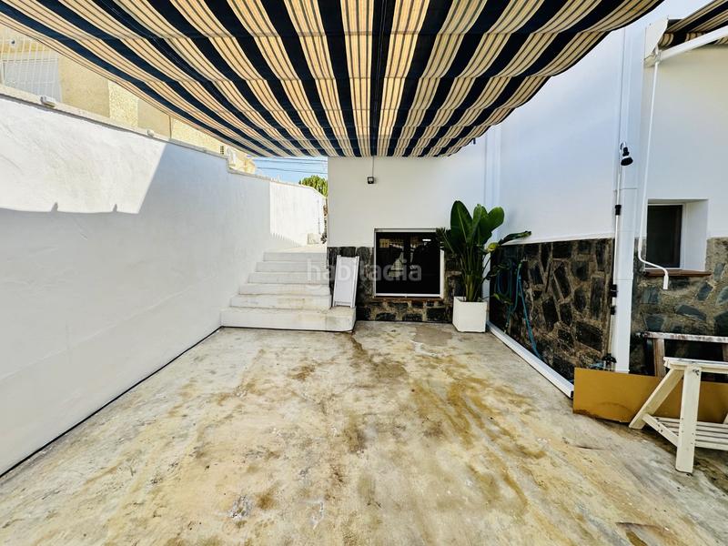 Foto 170d507d-bb8c-4ca3-9347-5ace04d55922. Casa encantador chalet independiente con piscina privada y apartamento de invitadoste presentamos esta magnãfica oportunidad de vivir e en San Fulgencio
