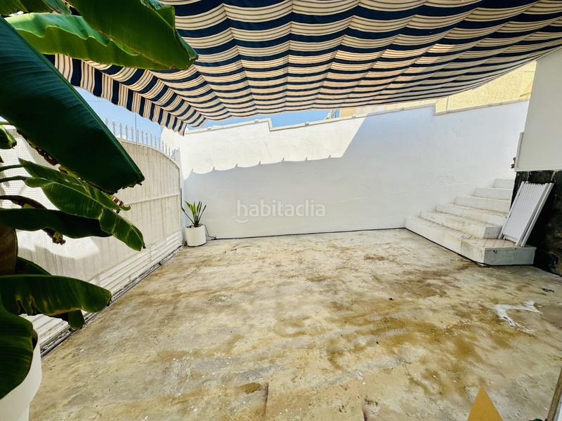 Foto 43c97a6e-ea7a-4afc-b98b-522311b1e052. Casa encantador chalet independiente con piscina privada y apartamento de invitadoste presentamos esta magnãfica oportunidad de vivir e en San Fulgencio