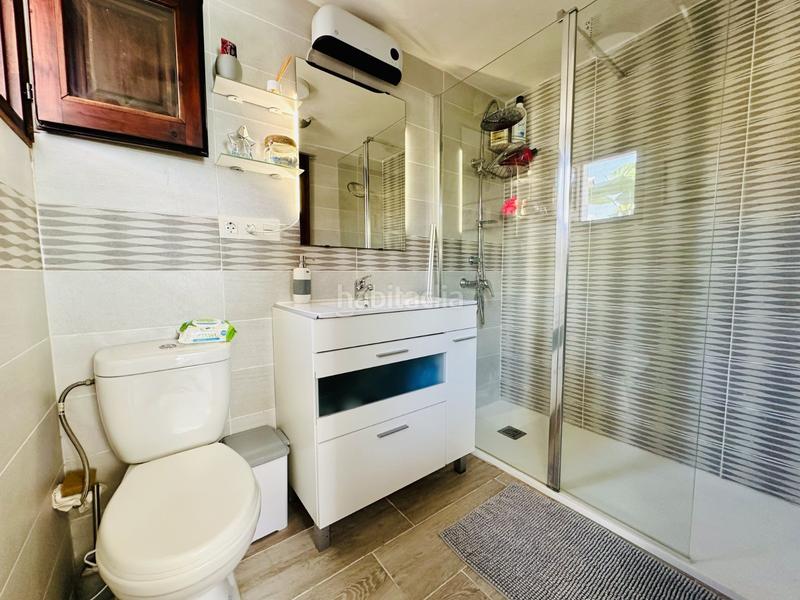 Foto 50d625c5-a5df-4075-a336-a05f88ed026e. Casa encantador chalet independiente con piscina privada y apartamento de invitadoste presentamos esta magnãfica oportunidad de vivir e en San Fulgencio