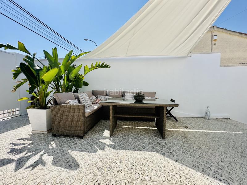 Foto 59df3c0a-5ab5-4c91-9069-b8374ddd45cb. Casa encantador chalet independiente con piscina privada y apartamento de invitadoste presentamos esta magnãfica oportunidad de vivir e en San Fulgencio